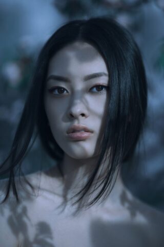 art-fashion-spring-model-girl-portrait-in-night-forest-e1647911677724.jpg