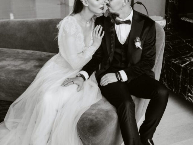 stylish-wedding-couple-in-the-interior-glamorous-bride-and-groom-black-and-white-photo-e1648017858289.jpg